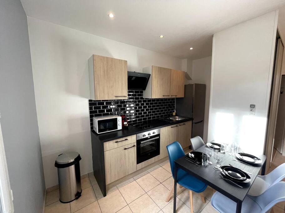 Appartement T2 Pour 3 Personnes Marsilia Exterior foto