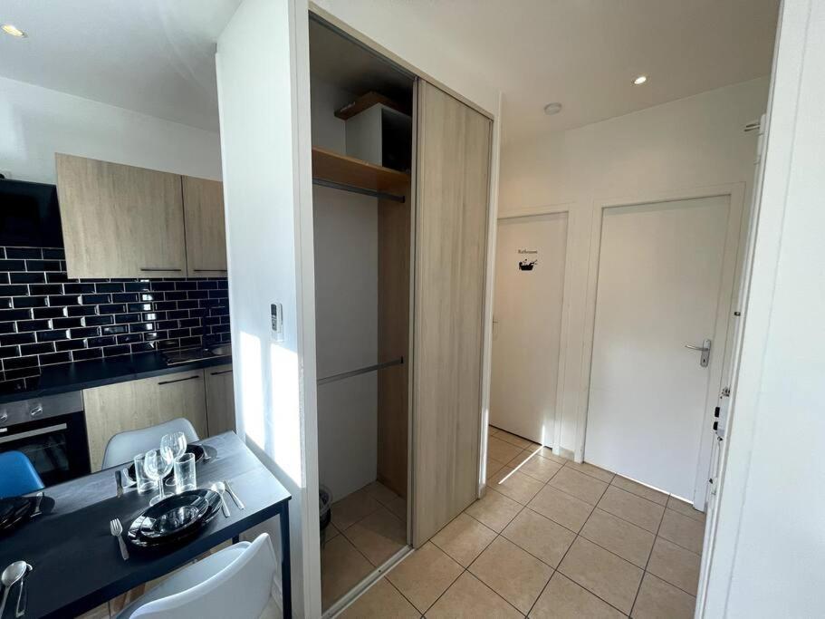 Appartement T2 Pour 3 Personnes Marsilia Exterior foto